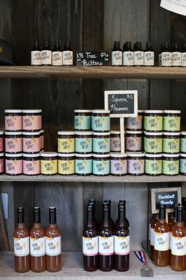 Girl Meets Dirt by null