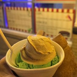Glen's Frozen Custard - Pistachio and pumpkin