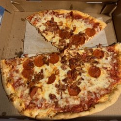 Original Italian Pizza & Family Restaurant - Large bacon and pepperoni