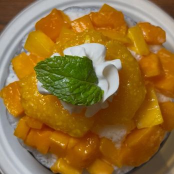 Noon Ice Bowl - Shaved Snow Near Me - Los Angeles, California Noon Ice Bowl - Shaved Snow Near Me - Los Angeles, California
