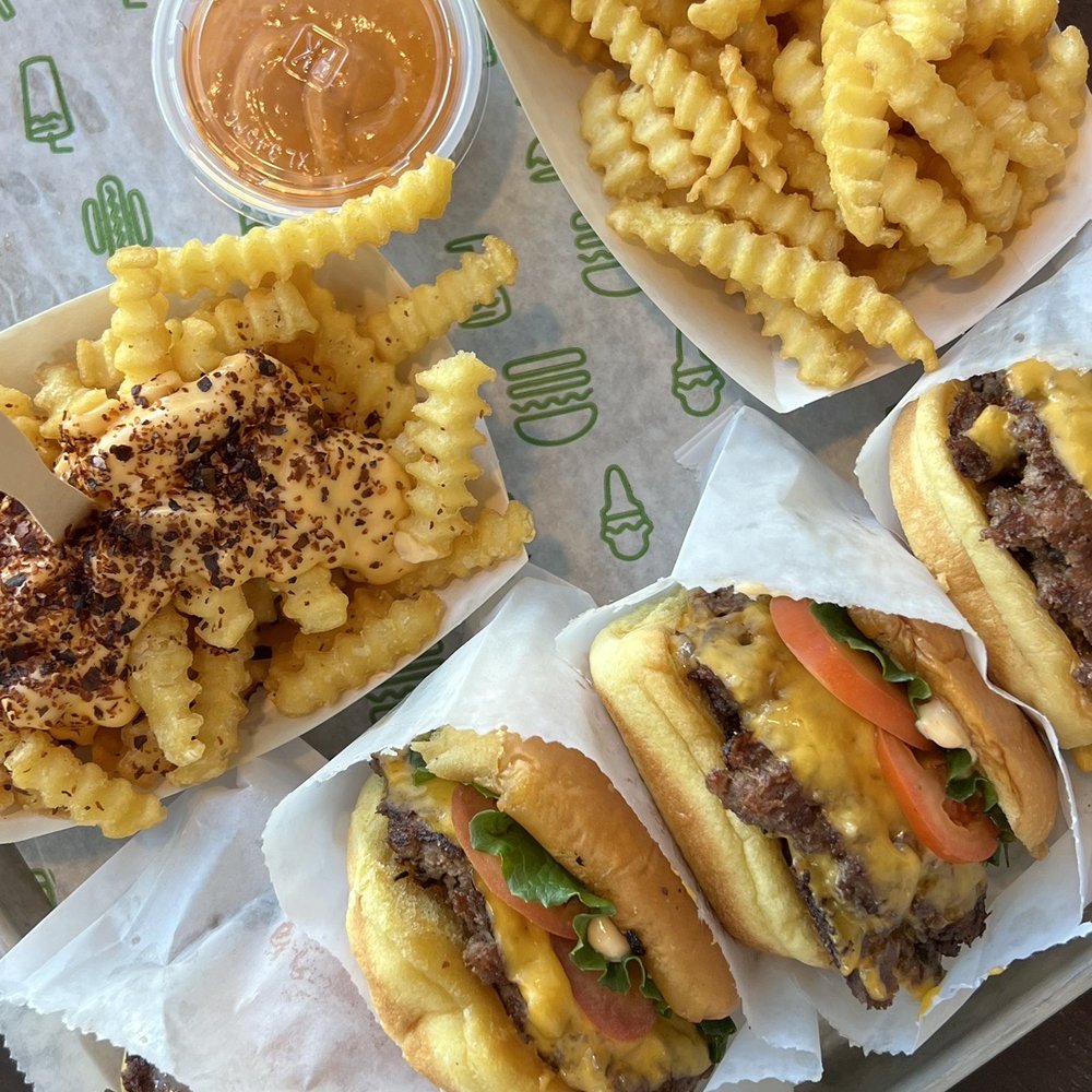 Shake Shack Long Beach - ShackBurger - Burgers Near Me - Long Beach, California