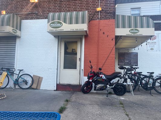 Piccoli To-Go by null