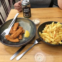 Kirribilli Seafoods - Salt and Pepper Squid and chips.