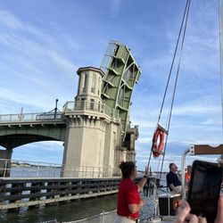 Schooner Freedom Charters - Raising of the draw bridge