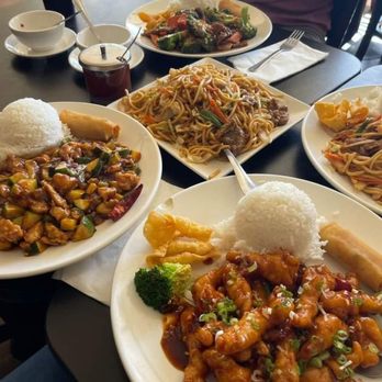 Golden Dragon Chinese Restaurant - Orange chicken, beef and broccoli, chow mein - Chinese Near Me - Turlock, California Golden Dragon Chinese Restaurant - Orange chicken, beef and broccoli, chow mein - Chinese Near Me - Turlock, California