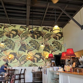 Colleen's At The Cannery - Inside - Breakfast & Brunch Near Me - Haiku, Hawaii