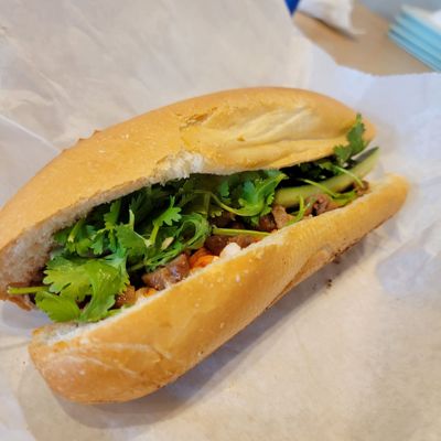Mr. Banh Mi by null