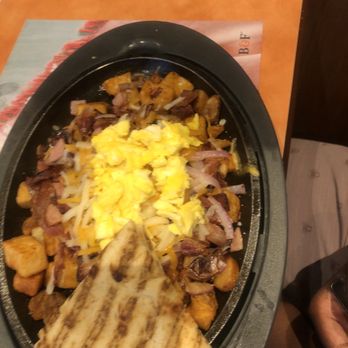 Ben & Florentine - Three meat skillet. - Breakfast & Brunch Near Me - Montreal, Quebec Ben & Florentine - Three meat skillet. - Breakfast & Brunch Near Me - Montreal, Quebec
