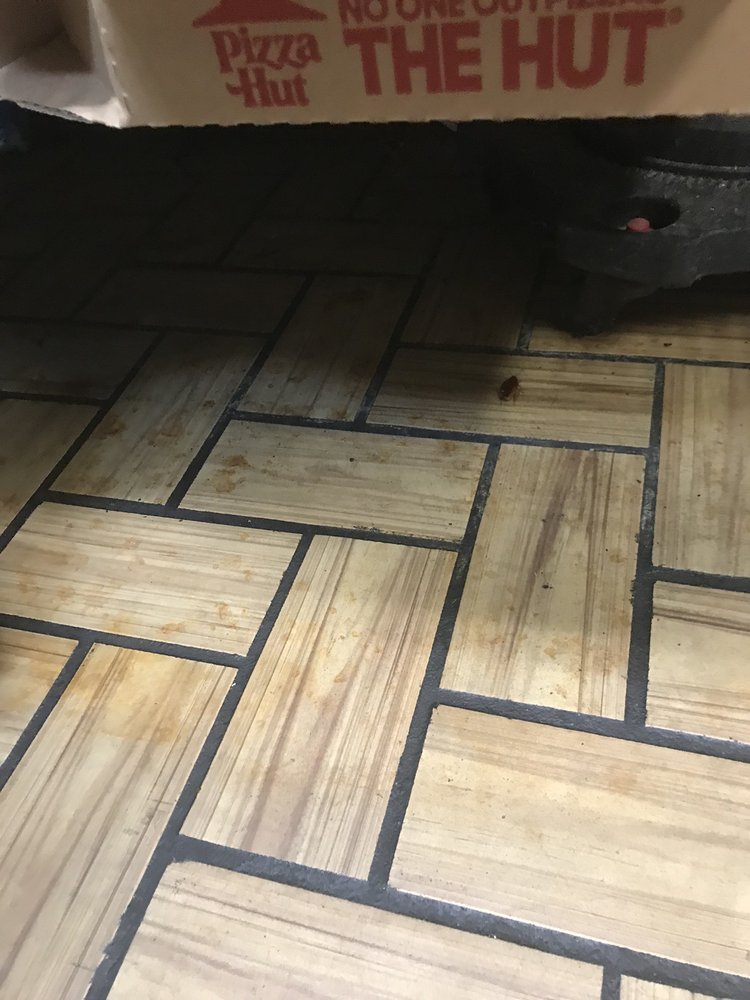 PIZZA HUT Updated September 2024 32 Reviews 6781 Raeford Rd, Fayetteville, North Carolina