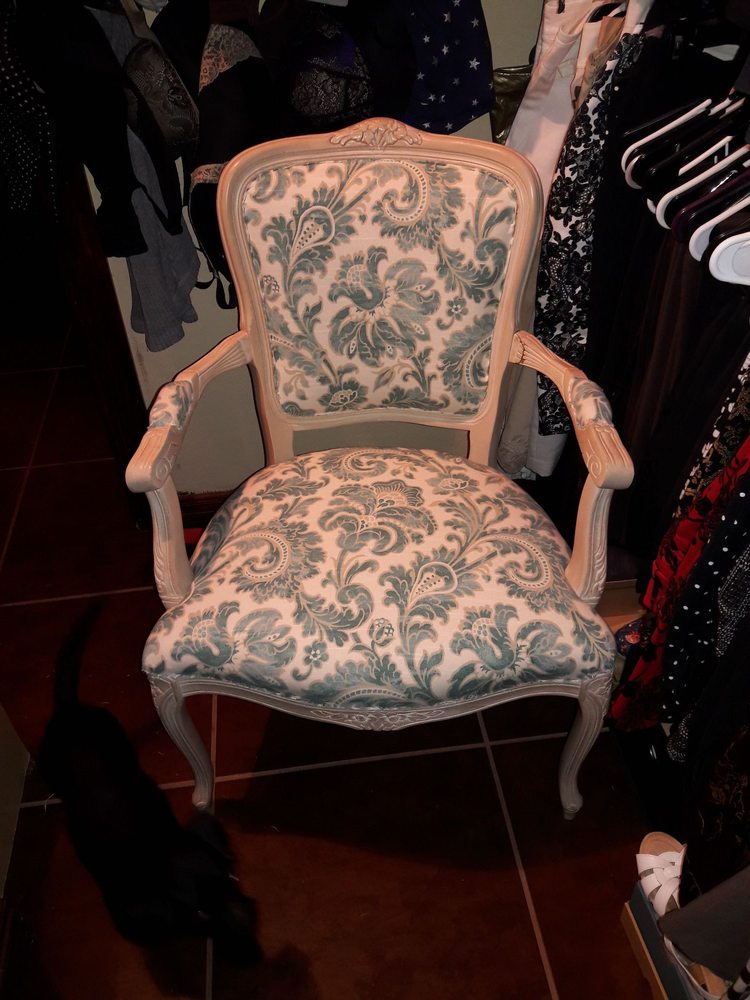 NORTH PIEDRAS UPHOLSTERY 2300 N Piedras St, El Paso, Texas