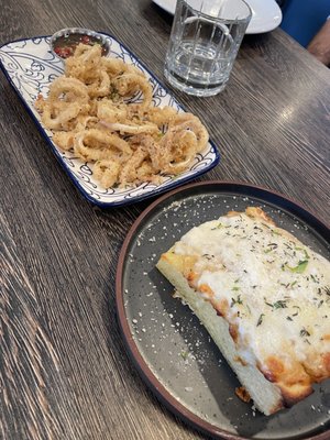 Roz & Rocco's by null
