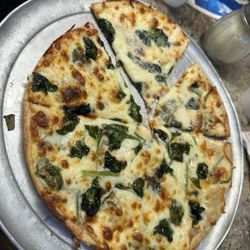 Italian Garden & Pizzaria - Spinach Pizza