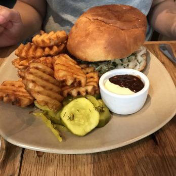 Jams - Chicken Sandwhich - New American Near Me - New York, New York