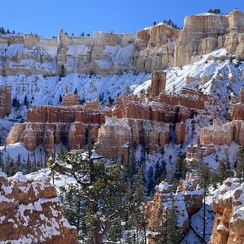 Peekaboo Loop Trail - Pano from trail - Hiking Near Me
