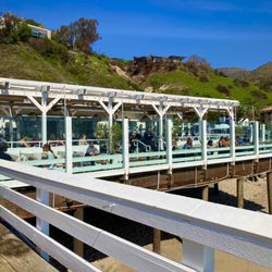 Malibu Pier - There were a lot of people having lunch at the Malibu Farm Restaurant.