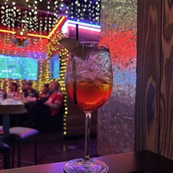 Paradise Park - Cranberry Spritz - Pizza Near Me - Chicago, Illinois Paradise Park - Cranberry Spritz - Pizza Near Me - Chicago, Illinois