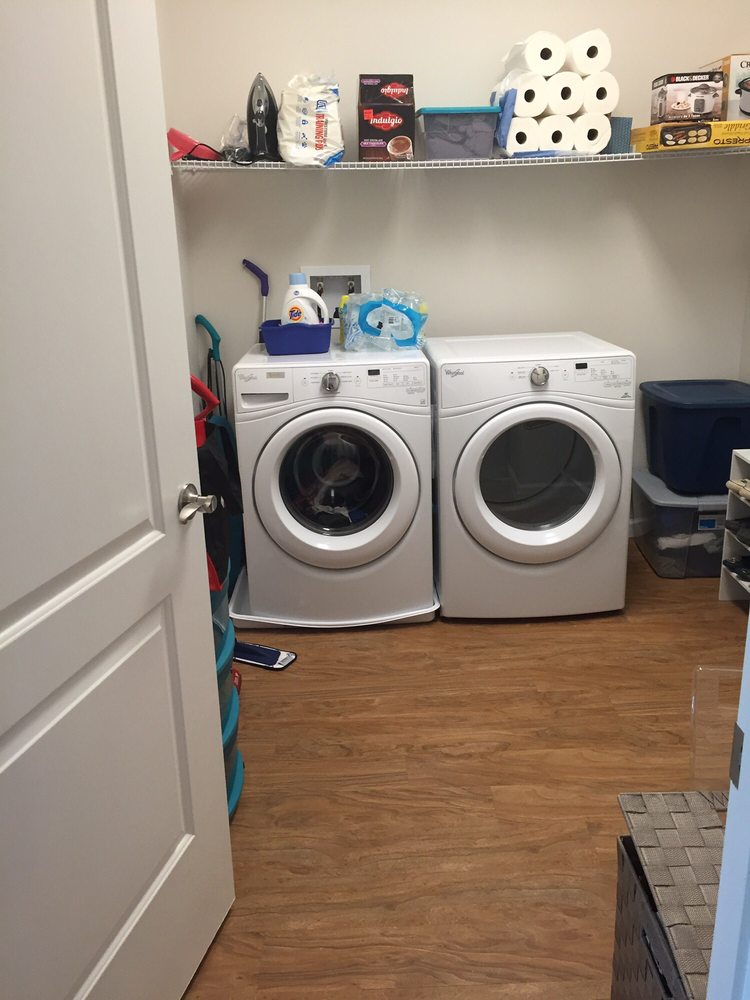 STRATHMORE APARTMENTS 4501 Chestnut Ridge Rd, Amherst, New York