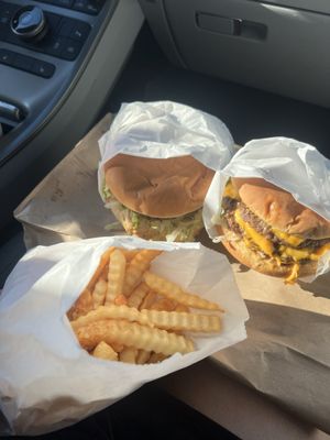 Lou's Burgers by null