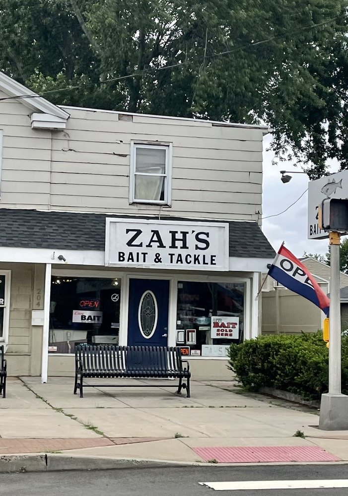 ZAH’S BAIT & TACKLE Updated September 2024 15 Photos 204B Main St