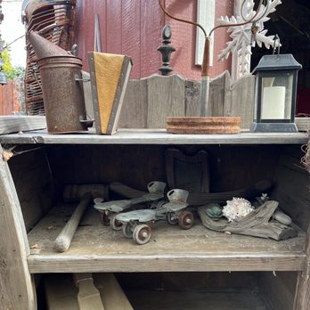 The Barn Yard - Used, Vintage & Consignment Near Me - Temecula, California