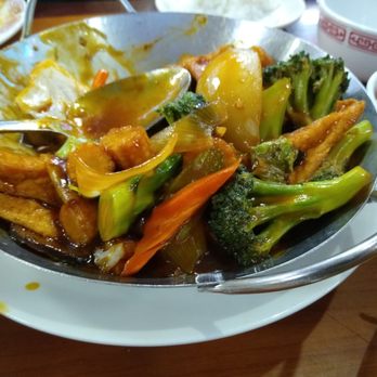 Yingli Restaurant Chula Vista - Braised Tofu with Veggies...good selection of veggies! - Chinese Near Me - Chula Vista, California Yingli Restaurant Chula Vista - Braised Tofu with Veggies...good selection of veggies! - Chinese Near Me - Chula Vista, California