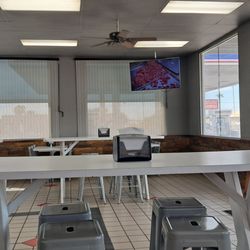 El Buen Taquito Extra - Seating