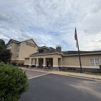 Homewood Suites by Hilton - Hotels Near Me - Montgomery, Alabama Homewood Suites by Hilton - Hotels Near Me - Montgomery, Alabama