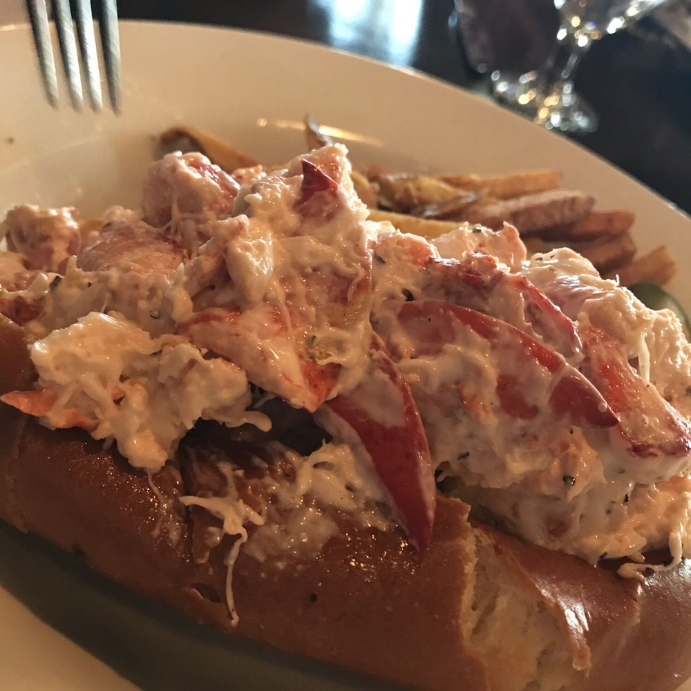 Mahoney’s on Main - Lobster roll - American Near Me - Bourne, Massachusetts Mahoney’s on Main - Lobster roll - American Near Me - Bourne, Massachusetts