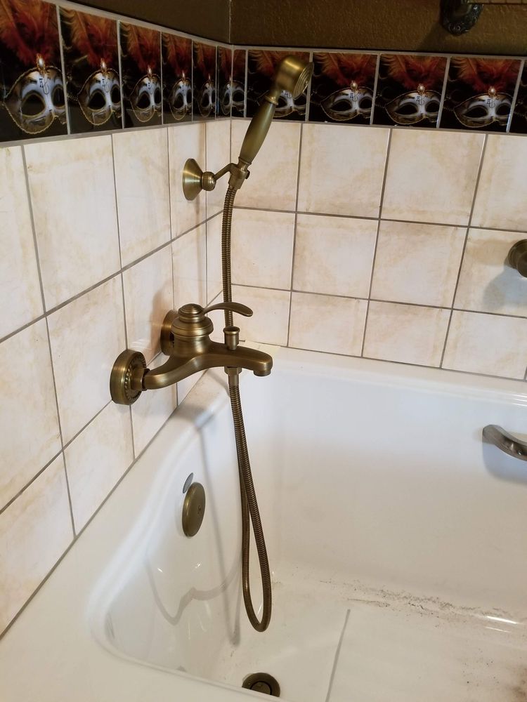 Slide of Silver Tree Plumbing