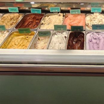 Moo Moo Mia - Coconut chip is perfection - Ice Cream & Frozen Yogurt Near Me - Monrovia, California