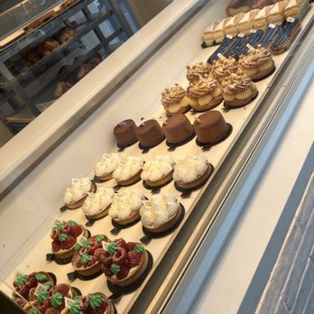 Oree - pastry case - Patisserie/Cake Shop Near Me - London, XGL Oree - pastry case - Patisserie/Cake Shop Near Me - London, XGL