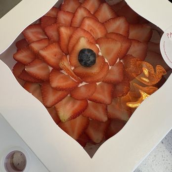 Pavlova by Marian - Stunning and delish!! - Desserts Near Me - Cumming, Georgia