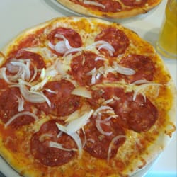 GoLoSoNa - Pizza z poledního menu za 99,- Kč