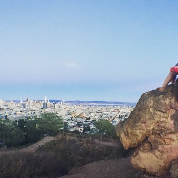 Corona Heights Park - Dog Parks Near Me - San Francisco, California
