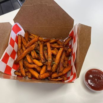 Dalgoona Bowl - Sweet potato fries - Korean Near Me - Edgewater, New Jersey
