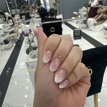 Aria Nail Lounge - Nail Salons Near Me - Pasadena, California