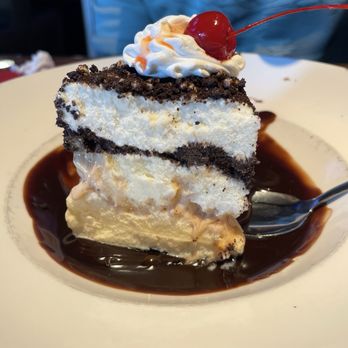 Miller's Ale House - Captain Jacks cake (mostly ice cream) - Sports Bars Near Me - Annapolis, Maryland