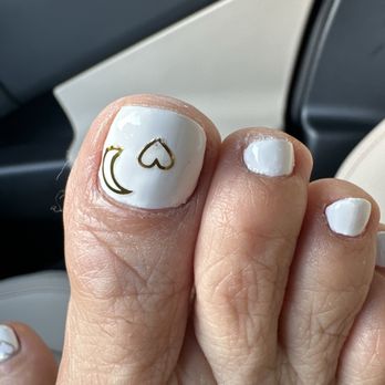 Richmond Nail Salon - That's the one that got fixed after over one hour - Nail Salons Near Me - San Francisco, California