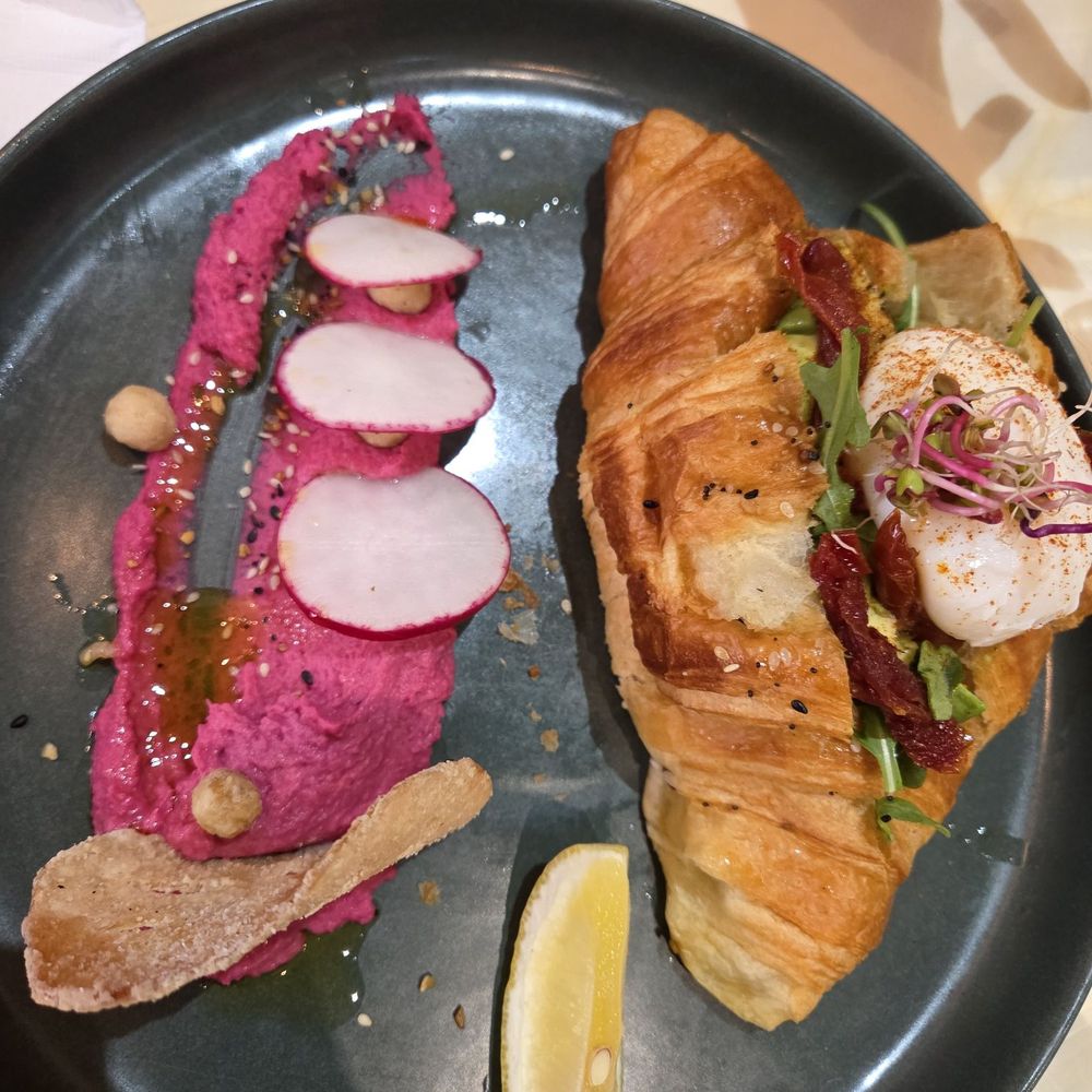 Brouhaha - Breakfast & Brunch Near Me - Calgary, Alberta Brouhaha - Breakfast & Brunch Near Me - Calgary, Alberta