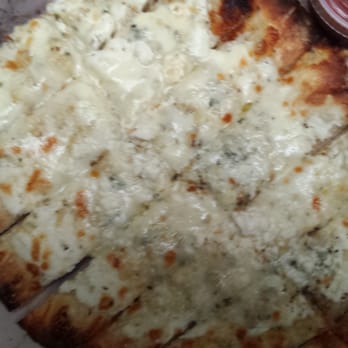 The Rolling Tomato - Rosemary cheesy bread - Food Trucks Near Me - Groton, Connecticut The Rolling Tomato - Rosemary cheesy bread - Food Trucks Near Me - Groton, Connecticut