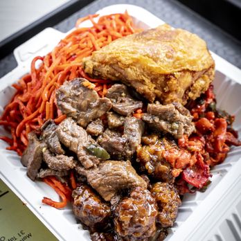 Hong Food - Combo Meal (four choices) $10.50 - Asian Fusion Near Me - Toronto, Ontario Hong Food - Combo Meal (four choices) $10.50 - Asian Fusion Near Me - Toronto, Ontario
