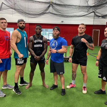 Daru Strong Performance Gym - TOP UFC & BELLATOR MMA FIGHTERS WITH AWARD WINNING PERFORMANCE COACH PHIL DARU! - Gyms Near Me - Boca Raton, Florida Daru Strong Performance Gym - TOP UFC & BELLATOR MMA FIGHTERS WITH AWARD WINNING PERFORMANCE COACH PHIL DARU! - Gyms Near Me - Boca Raton, Florida