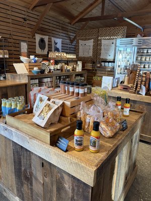 8 Hands Farm by null