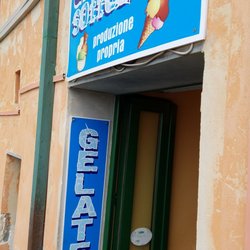 Gelateria Sottozero - Great gelato place in the marina- fruit flavors were so good it was as if I was taking a bite out of the real thing! Creamy and delicious!!