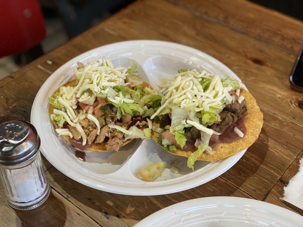 Food from Quilo's Taqueria