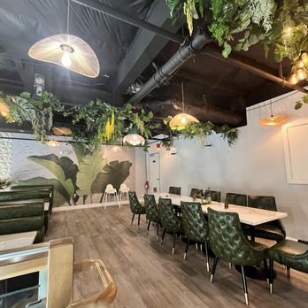 Bếp Việt - Upstairs seating for larger groups - Vietnamese Near Me - Fountain Valley, California Bếp Việt - Upstairs seating for larger groups - Vietnamese Near Me - Fountain Valley, California