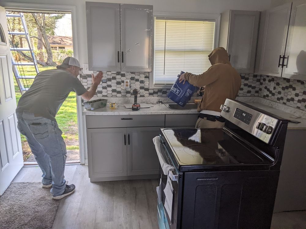 STRAIGHT LINE REMODELING Updated May 2024 Request Consultation