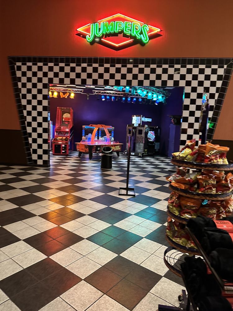 CINEMARK STONERIDGE PLAZA MOVIES 16 17 Photos & 68 Reviews 323