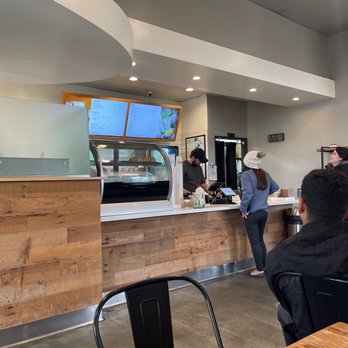 7 Leaves Cafe - Ordering counter - Coffee & Tea Near Me - Cerritos, California