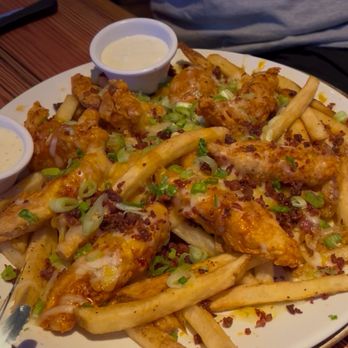 Miller's Ale House - MILLER'S SIZE ZINGERS MOUNTAIN MELT® - Sports Bars Near Me - Watchung, New Jersey Miller's Ale House - MILLER'S SIZE ZINGERS MOUNTAIN MELT® - Sports Bars Near Me - Watchung, New Jersey